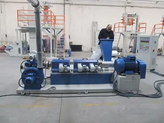 2. El Granül Makinası Alımı için makina ve ekipman görseli